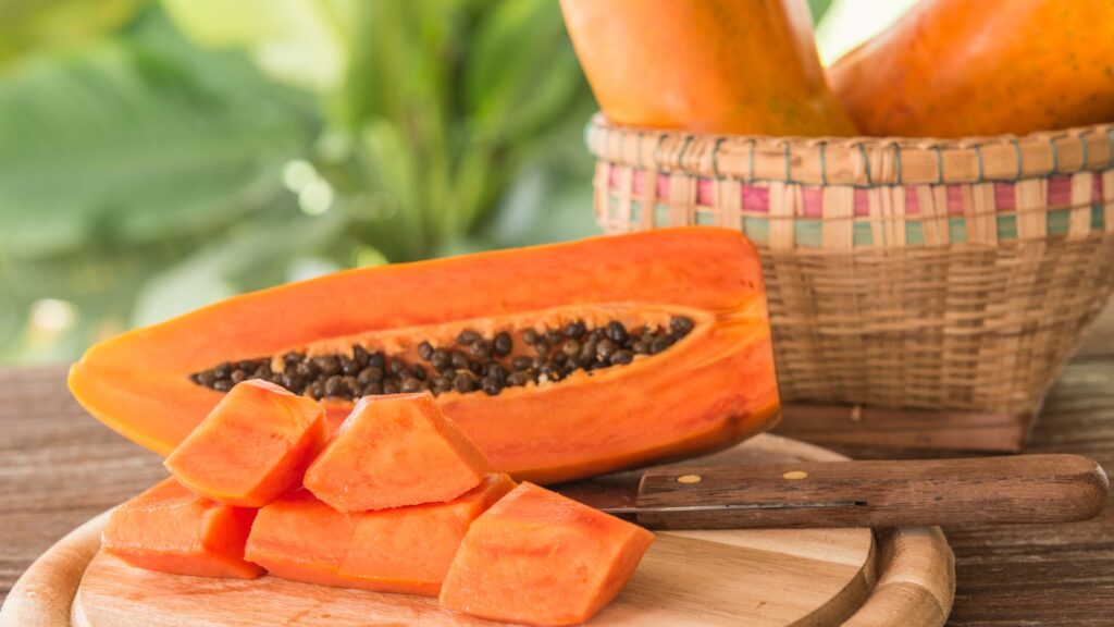 Use Papaya to Remove Pigmentation