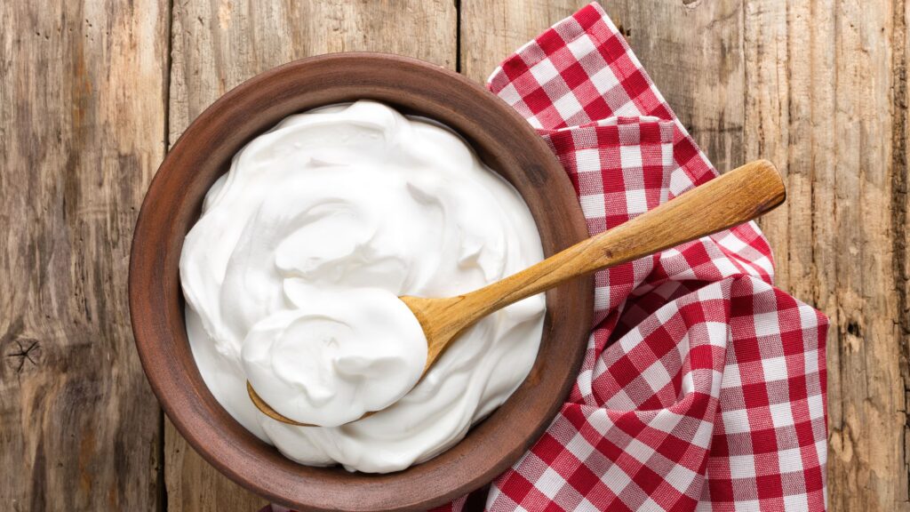 Use Yogurt to Remove Pigmentation