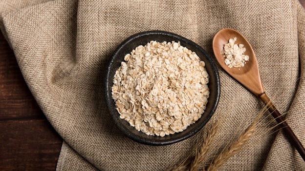 Oatmeal face pack